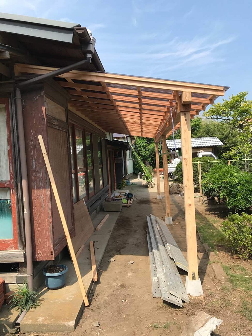 千葉県旭市 庇リフォーム|穴が開き洗濯物が干せない庇(ひさし)を改修して安心