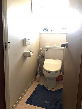 千葉県成田市トイレリフォーム|たわみのあった床をトイレ設備と併せて修繕し頑丈でフラットな床へ