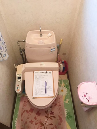 茨城県稲敷市トイレリフォーム|水漏れで床も交換!半日で完工