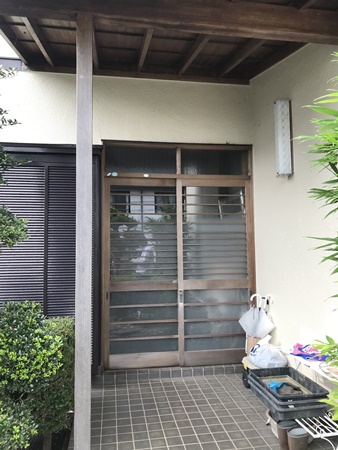 茨城県龍ヶ崎市玄関ドアリフォーム|開け閉めが楽に!