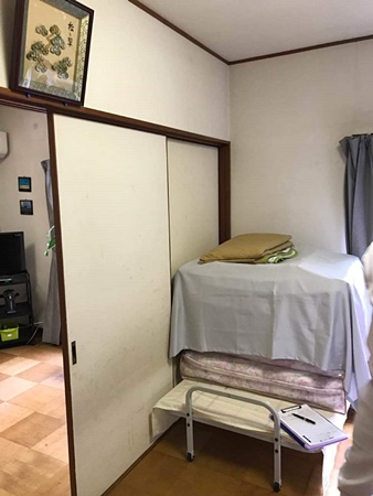 千葉県佐倉市居間リフォーム|壁と天井のクロスを交換!