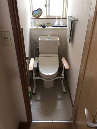 千葉県八街市トイレ洗面所リフォーム|隙間に水が入らない快適な洗面台へ