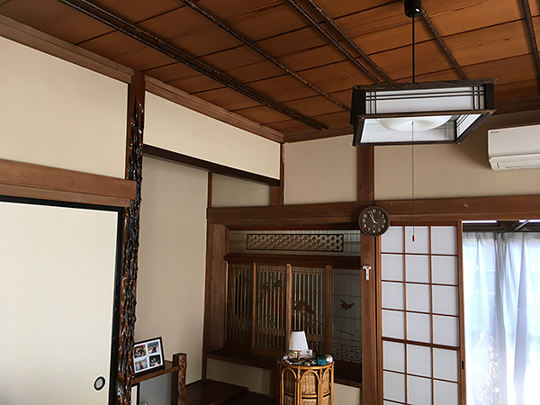 茨城県つくば市砂壁リフォーム 明るい色に塗替え ハウジング重兵衛
