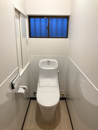 茨城県神栖市トイレリフォーム|汚れ防止のパネル設置