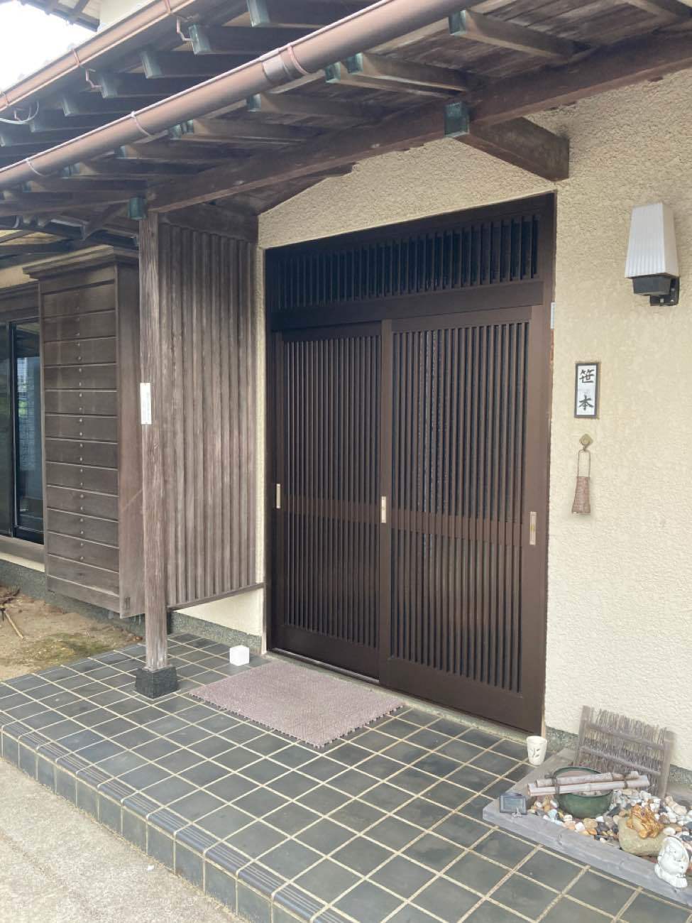 千葉県香取郡玄関リフォーム|従来の雰囲気を変えずに