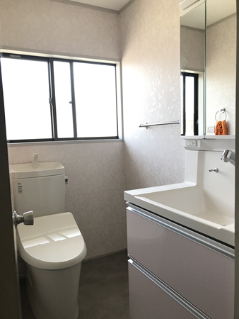 千葉県成田市洗面化粧台トイレリフォーム|きれいな別空間に