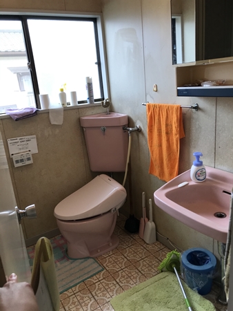 千葉県成田市洗面化粧台トイレリフォーム|きれいな別空間に