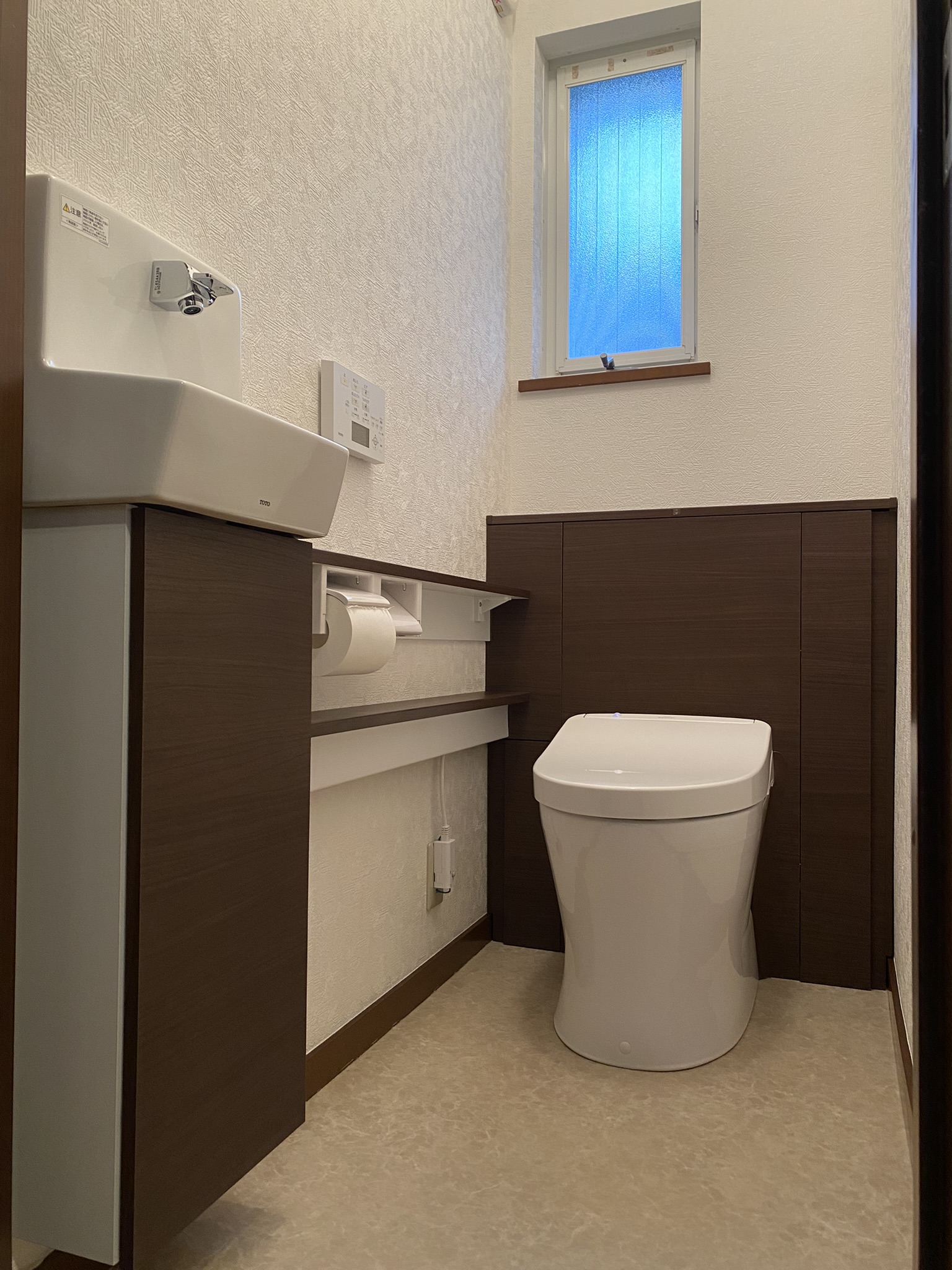 一階二階のお手洗いをまとめて施工