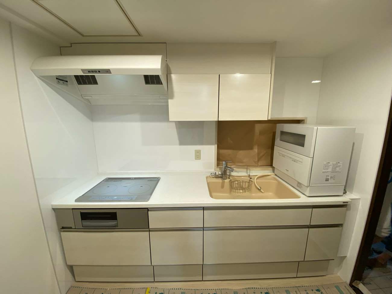 大きな収納で食洗器も余裕の空間へ