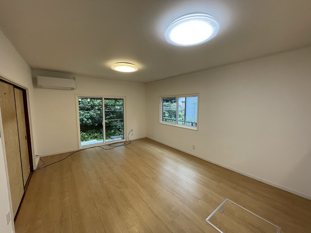 歴史を感じるお部屋が明るいスペースに大変身