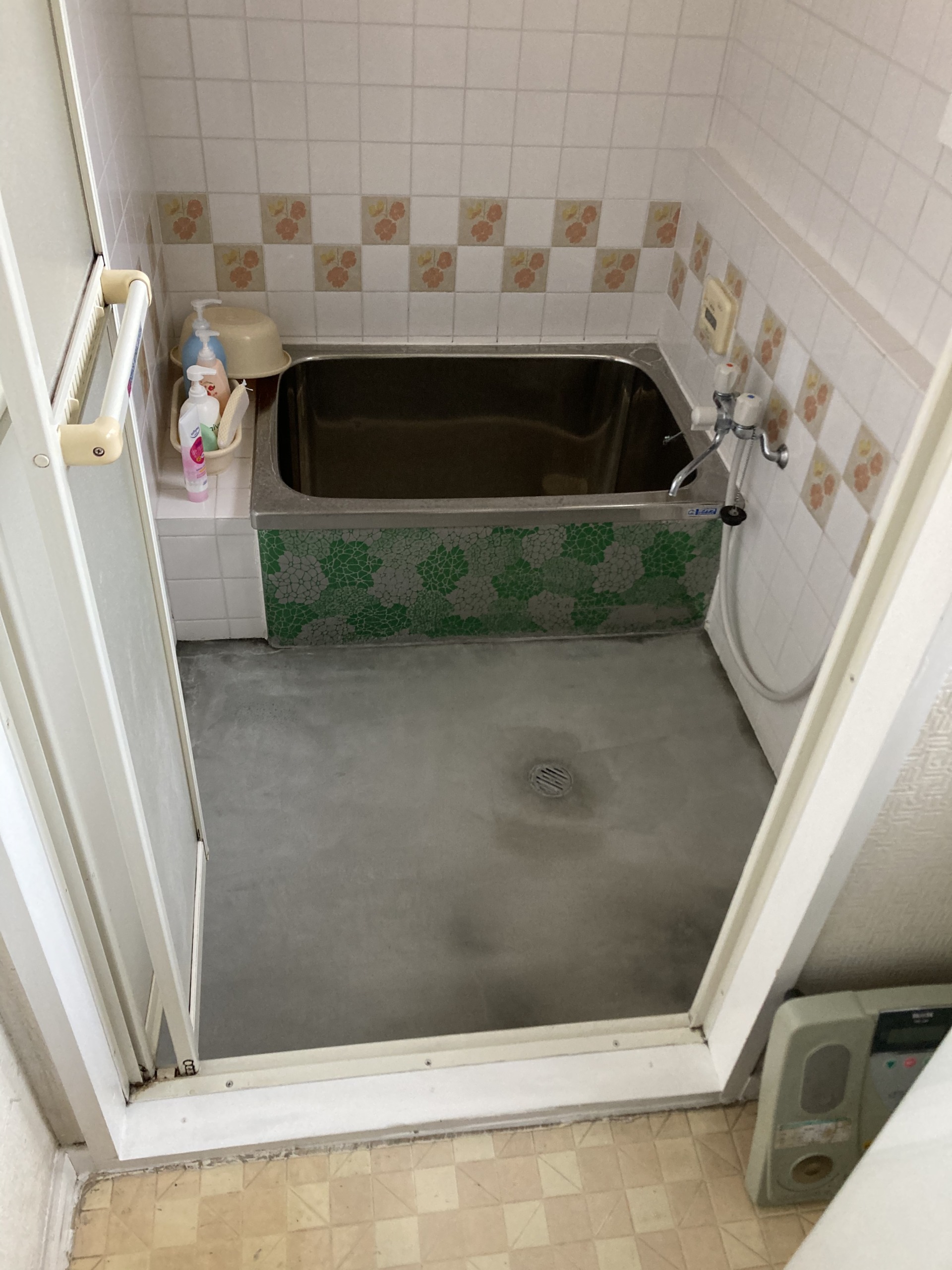 破損タイルの撤去で安心