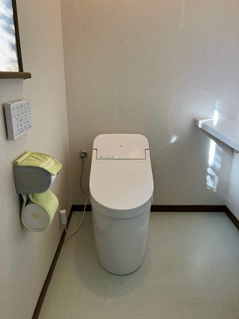 ウォシュレットからの水漏れで緊急工事、トイレ交換の工事期間は？