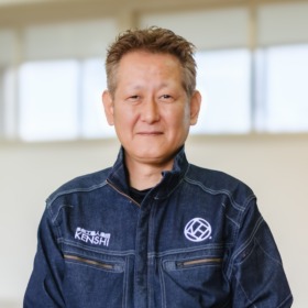 御簾納　政美