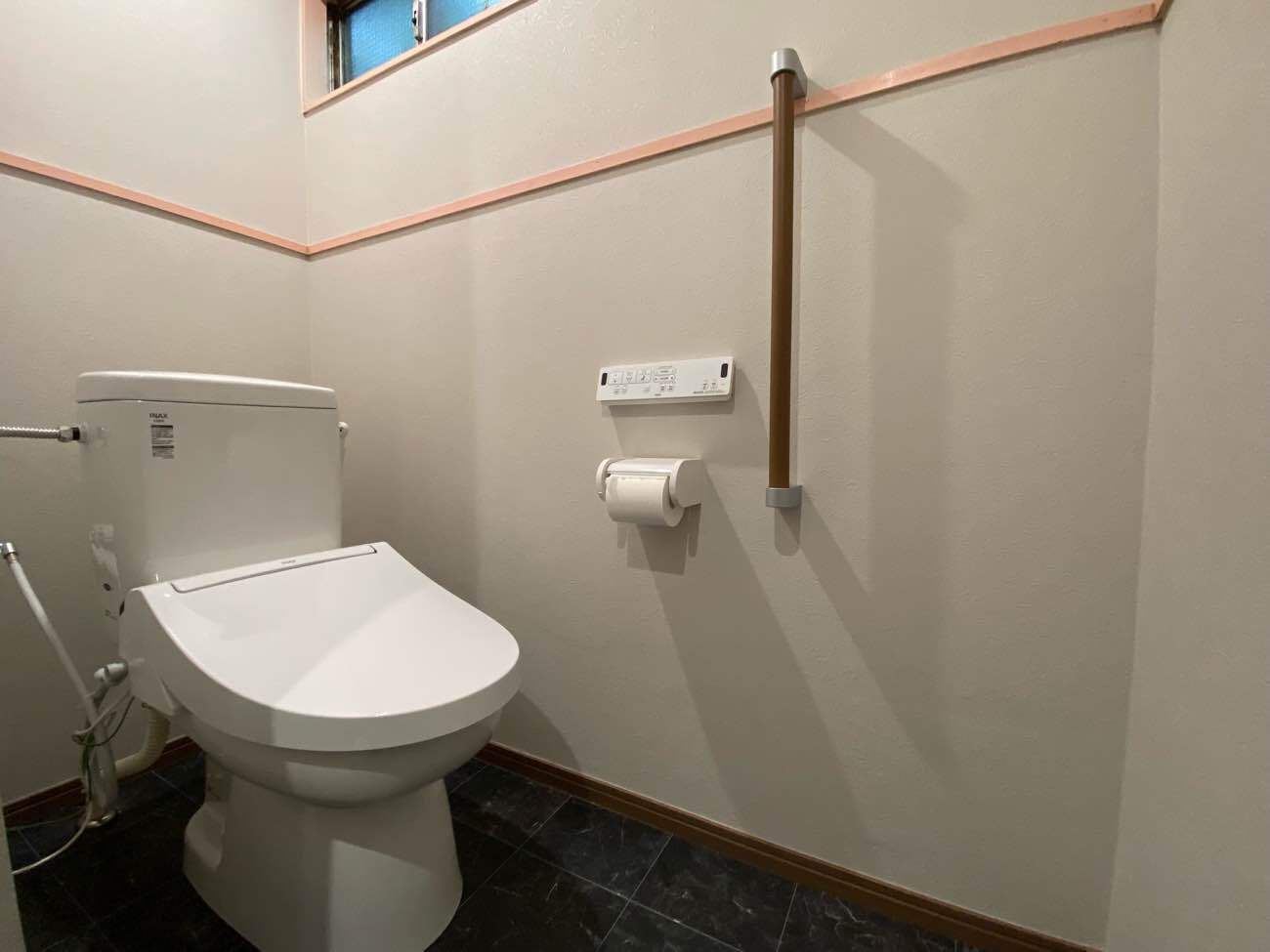 床の沈みと臭いを解消し落ち着くトイレへ