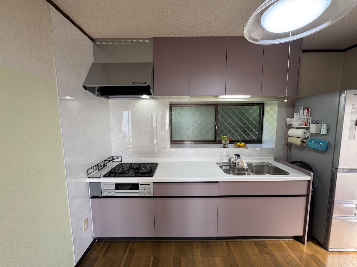 コンロ故障からキッチン丸ごと刷新！収納充実で快適導線に完成