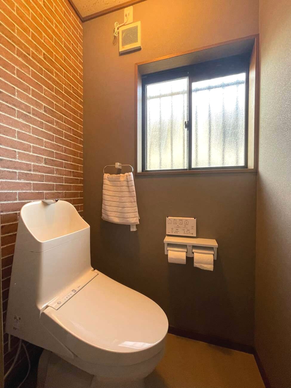 築20年のトイレを一新　内装まで美しく快適空間へ
