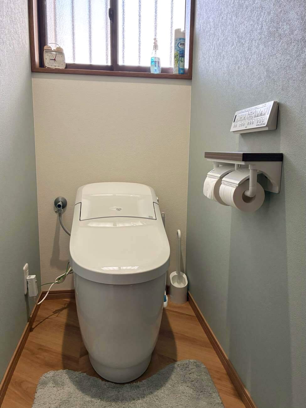 内装は親子で選んだ、きらめくトイレへ