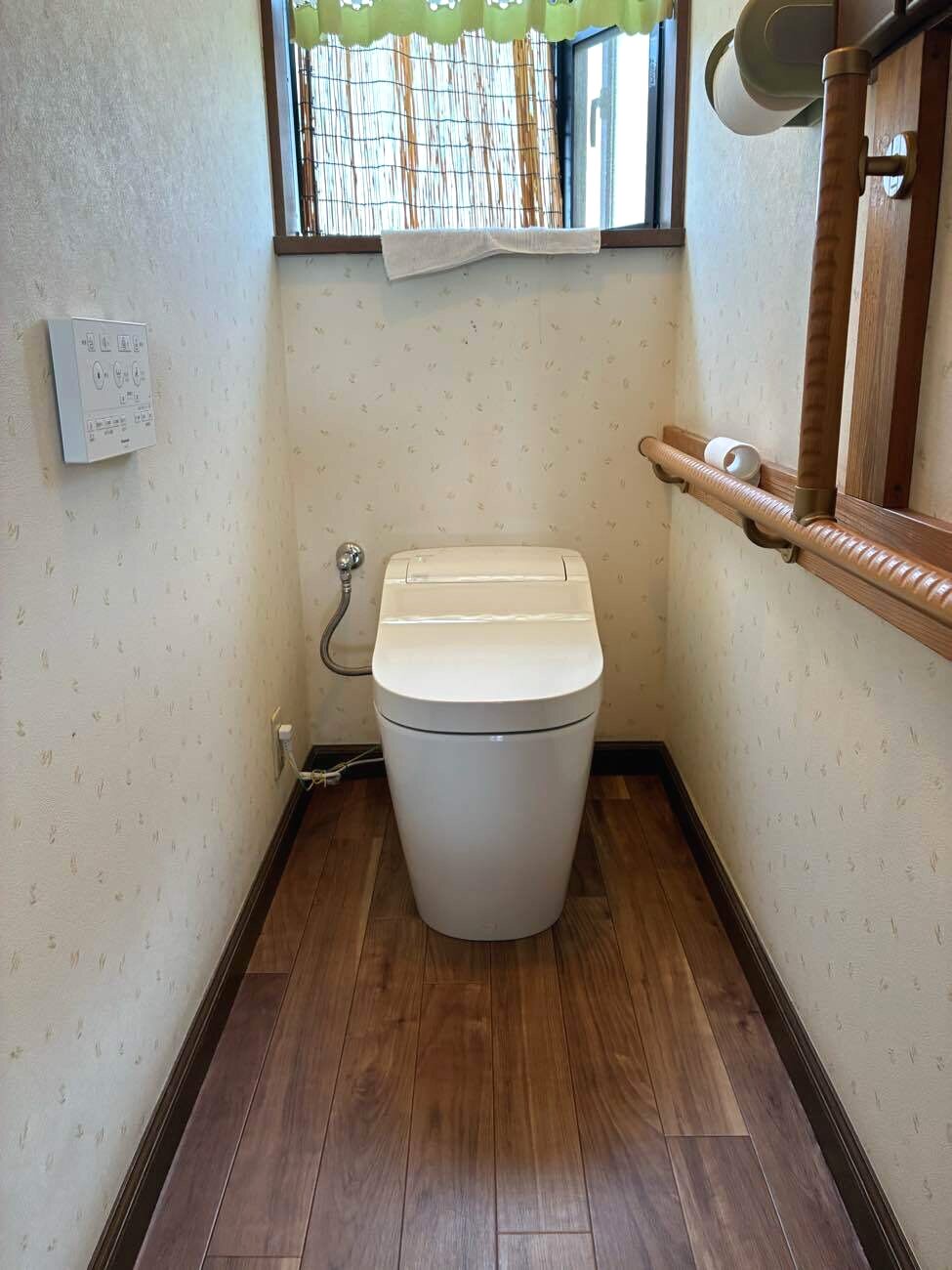 築25年戸建てのトイレと床内装を見直す1日